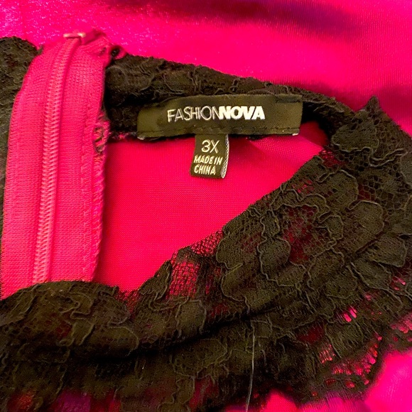 Bright pink dresss - Picture 3 of 3